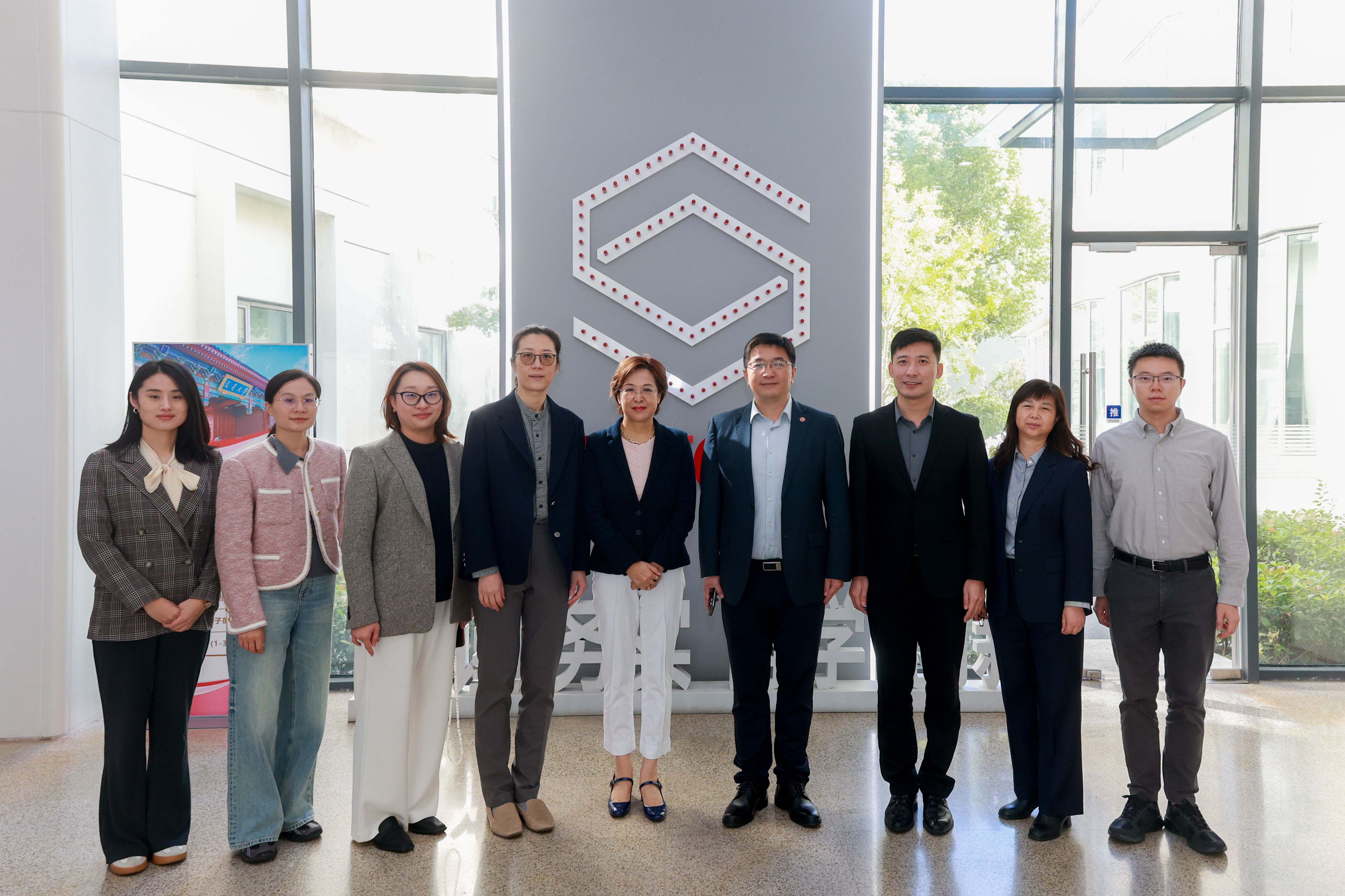 1762136617665504.jpg 211A8084.jpg